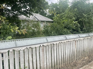 Vând casă teren 2800 mp cu fântână la strada principală  - imagine 4