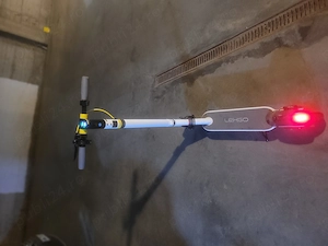 Vând trotineta electrica