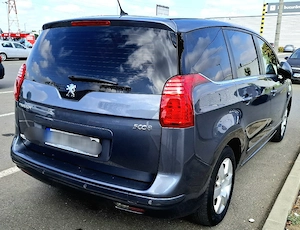vând Peugeot 5008 1.6 HDI, 112cp,fabr.2012,euro 5,7 locuri, inmatriculat, proprietar. - imagine 7
