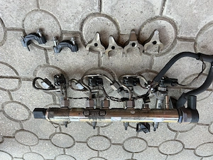 Rampa injecție și injectoare bmwe91 n47 - imagine 2