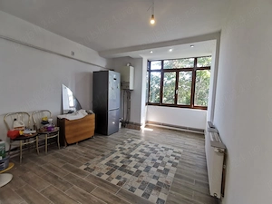 Apartament spatios 136 mp cu GARAJ,boxa,terasa si balcon. - imagine 2