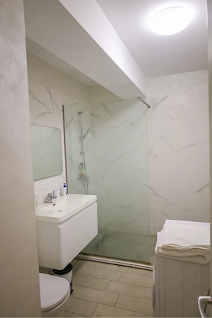 Cazare Apartament de inchiriat  Mamaia Nord   Loc de parcare   Regim hotelier   200 m Plaja   - imagine 5