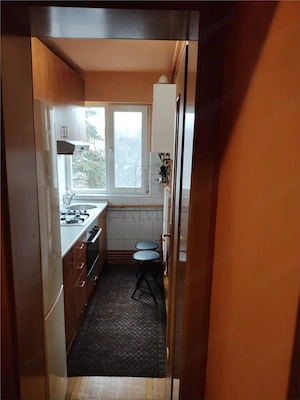 Apartament 3 camere | 55 mp | Central #259; proprie | Zona Cet #259; #539;ii - imagine 4