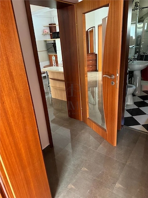 Apartament 3 camere, 90 mp, decomandat – zona Medicina - imagine 7