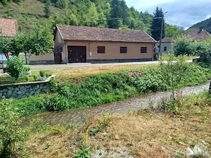 Casă de vânzare 