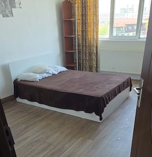 Garsoniera decomandata. Zona Aurel Persu. Cu Centrala proprie. An 2012.