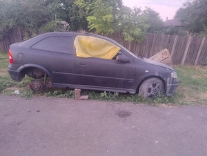 Dezmembrez Opel Astra g 1.8 benzina gpl 