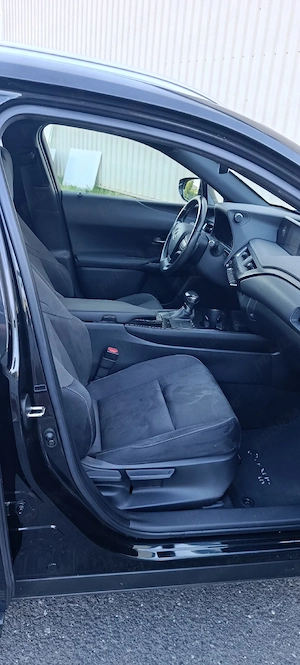 Lexus UX 250h - imagine 5