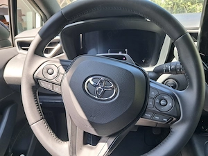 Vand Toyota Corola 1.8 Hibrid combi 2026 - imagine 3