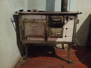 Sobe de fontă tip mașină de gătit, pe gaz sau lemne