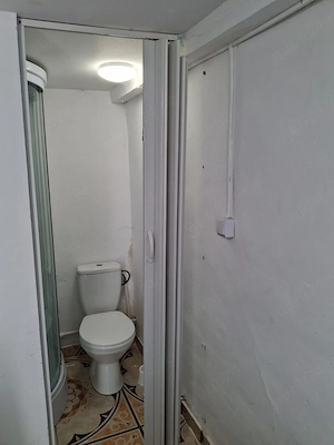 Inchiriez camera tip studio la casa, compacta si utilata, intrare separata-Buzau