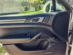 Porsche Cayenne S E-Hybrid   416 CP   Pachet Sport Chrono - imagine 7