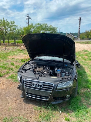 audi A5 2.0 170cp 2011 avariat  - imagine 5
