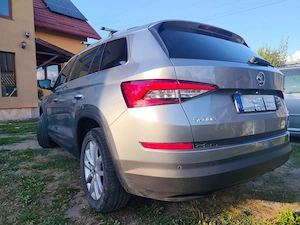 Vand Skoda Kodiaq anul 2019 cu motorizare 2.0 TDI 150 CP 4x2 Panoramic - imagine 2