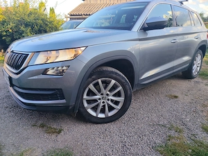Vand Skoda Kodiaq anul 2019 cu motorizare 2.0 TDI 150 CP 4x2 Panoramic - imagine 5