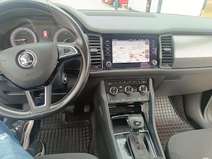 Vand Skoda Kodiaq anul 2019 cu motorizare 2.0 TDI 150 CP 4x2 Panoramic - imagine 9