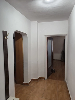 Apartament de 2 camere de imchriat in zona Eroii Revolutiei  - imagine 3