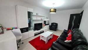 Apartament 3 camere 60 mp decomandat zona centrala - imagine 1