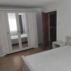 Închiriez apartament cu 2 camere  - imagine 2