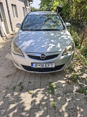 opel astra j - imagine 4