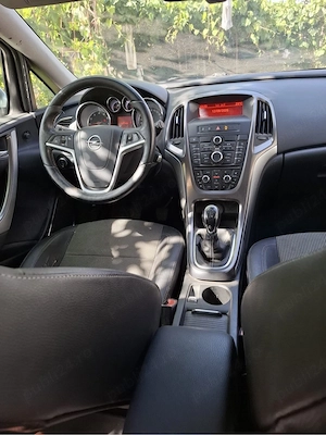 opel astra j - imagine 2