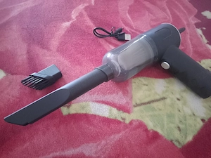 Mini Aspirator Auto 3 în 1 Wireless, Portabil pentru Mașină și Casă, Puternic, Nou în Cutie.