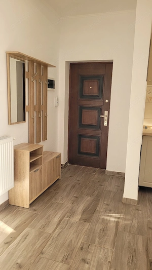 Proprietar, inchiriez apartament 2 camere, bloc nou, parter - imagine 3