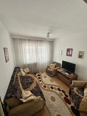 Se vinde apartament cu 3 camere in Comanesti, et.4 - imagine 5