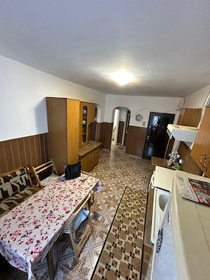Se vinde apartament cu 3 camere in Comanesti, et.4 - imagine 10