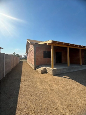0 Comision - Mosnita -1 2 duplex  pe parter - imagine 2