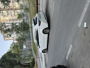 Toyota Corolla hybrid  - imagine 3