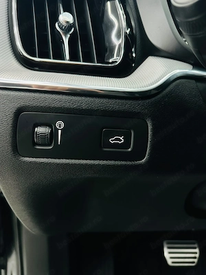 Volvo XC60 - imagine 16