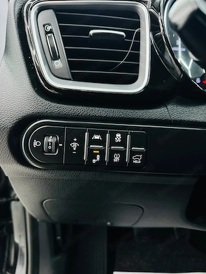 Kia XCeed - imagine 11