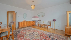 Apartament cu 3 camere de închiriat în zona Blumana