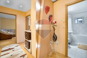 0% Comision | Apartament 3 camere decomandat | Zărnești | - imagine 13