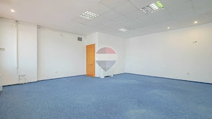SPATIU 70 MP CU GRUP SANITAR SI BALCON | GREEN CENTER BRANDUSELOR-ITC - imagine 5