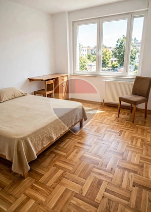 Apartament 2 camere · Piața Unirii · Ultracentral · Etaj 6 · 450 €/lun