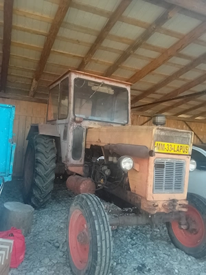 Schimb tractor U650 în stare perfectă de funcționare 