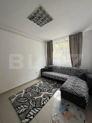 Apartament de vanzare , curte comuna, 2 camere, Zona Semicentral - imagine 8