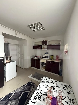 Apartament de vanzare , curte comuna, 2 camere, Zona Semicentral - imagine 5