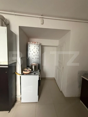 Apartament de vanzare , curte comuna, 2 camere, Zona Semicentral - imagine 7