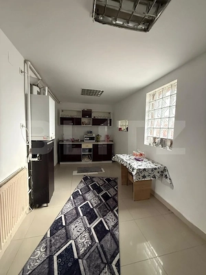 Apartament de vanzare , curte comuna, 2 camere, Zona Semicentral - imagine 4