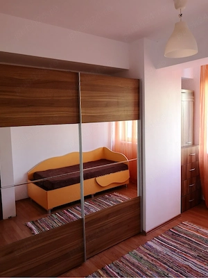 Dau in chirie apartament cu 4 camere - imagine 2