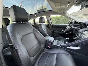 Jaguar e-pace r-dynamic awd garantie 12 luni - imagine 6