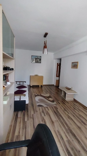 Vând apartament 
