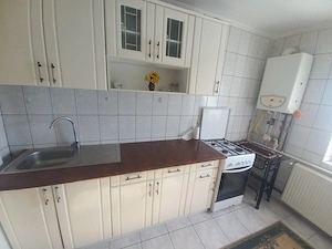 Inchiriez apartament cu 3 camere decomandat în Zorilor - imagine 3