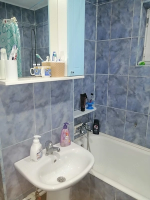Vand schimb apartament 2 camere, parter - Micro 21 - imagine 5