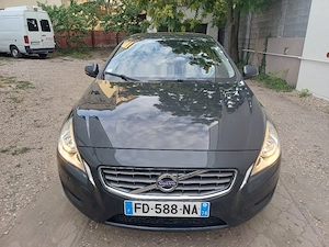 Vand Volvo V60 an 2013 la 4650 euro Timișoara 