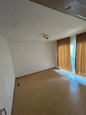 Apartament 3 camere Medgidia zona VS-uri - imagine 4