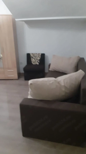 In chiriez garsoniera demisol Unirii, cladire noua